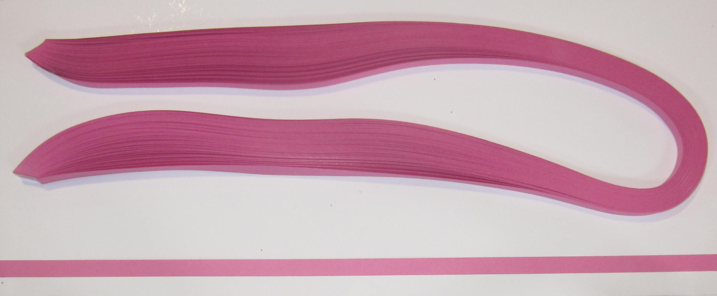 PAPEL QUILLING 310, 3MM. FUCSIA                    